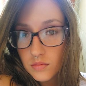 Meet your Posher, Marcie